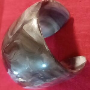 Two's company designer marbled cuff bracelet. Chunky